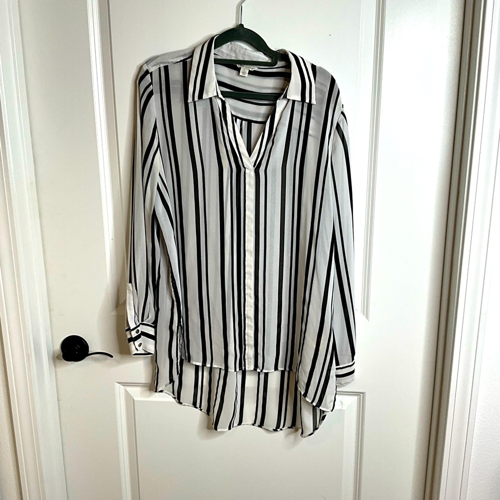 Women’s tunic blouse.